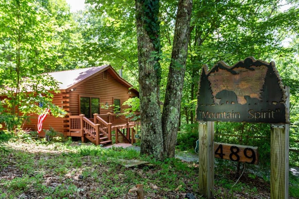 Mountain Spirit Cabin - Fireplace And Hot Tub Villa Blue Ridge Luaran gambar