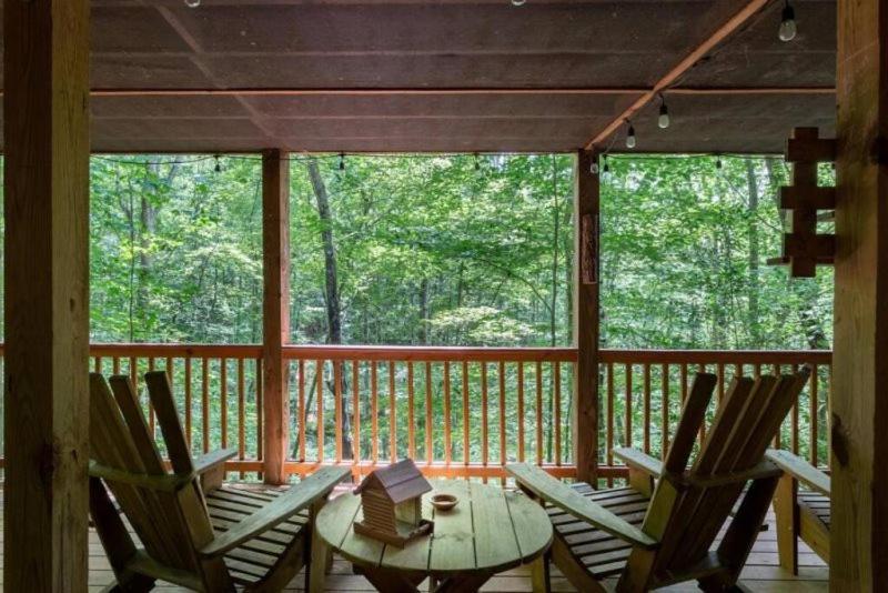 Mountain Spirit Cabin - Fireplace And Hot Tub Villa Blue Ridge Luaran gambar