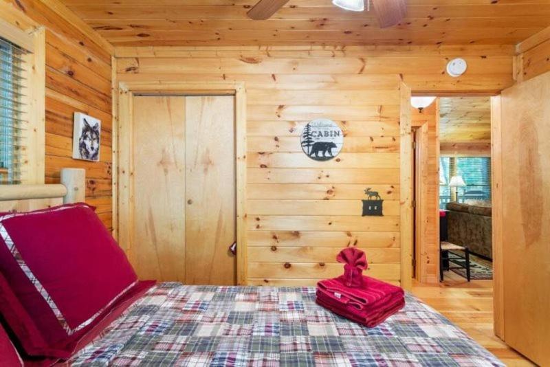Mountain Spirit Cabin - Fireplace And Hot Tub Villa Blue Ridge Luaran gambar